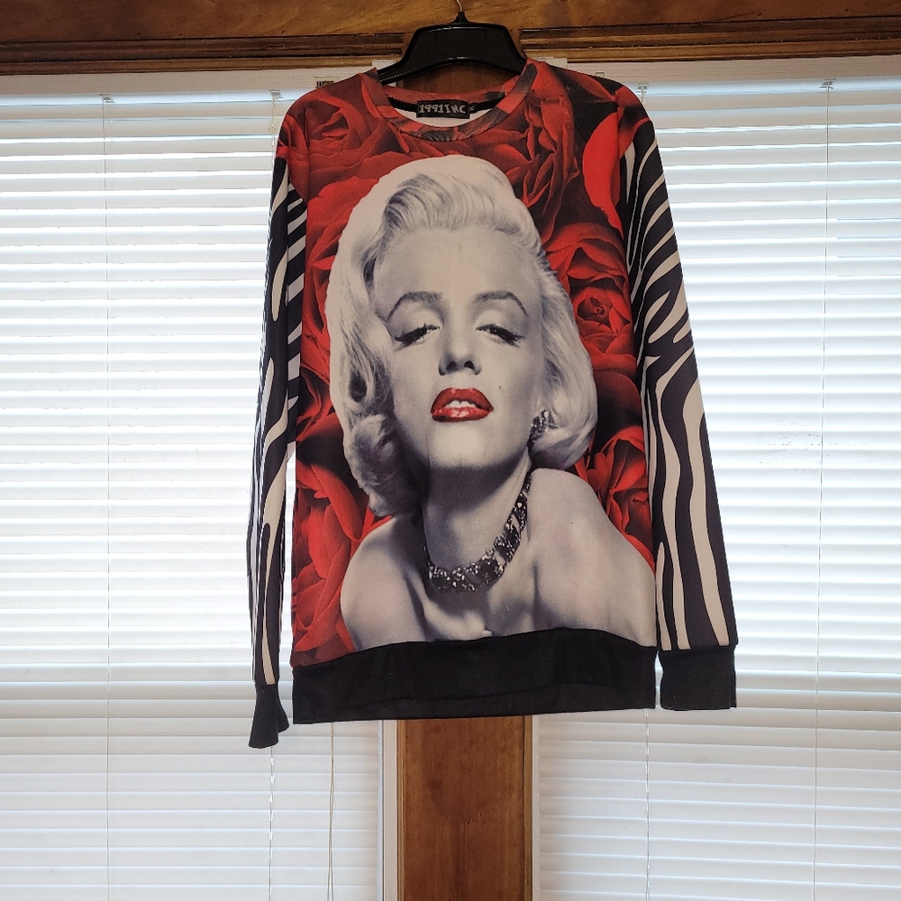 Marilyn Monroe long sleeve shirt
